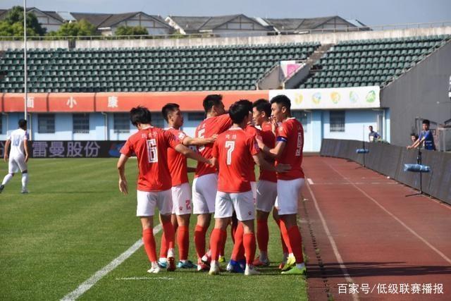 青岛黄海险胜对手，稳固中游位置