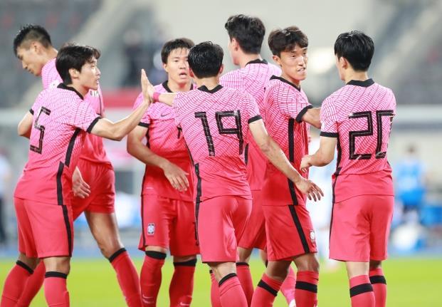 FNC绝杀CLG，Canyon成为全场焦点小组赛3:0（广州）