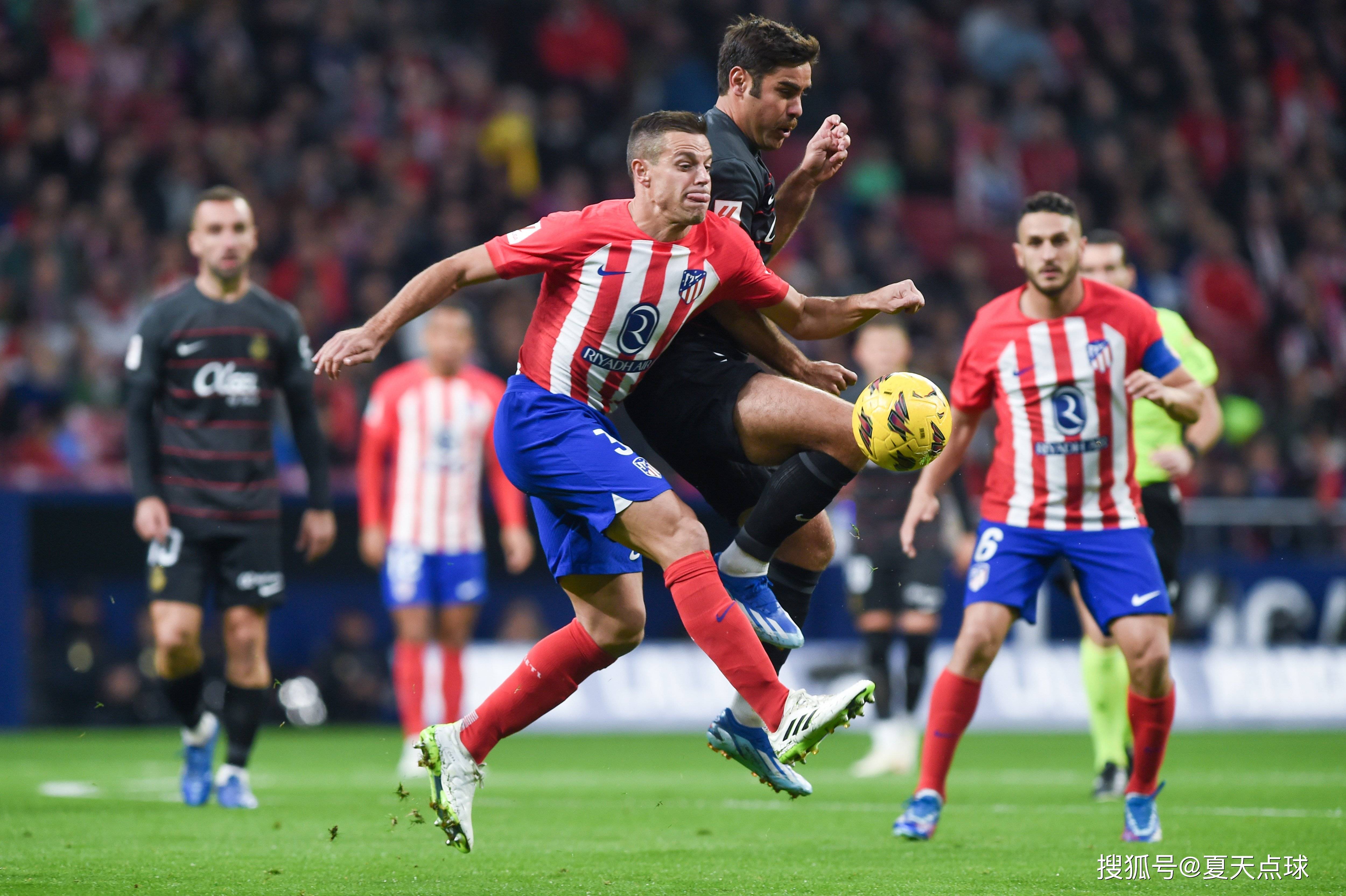 欧冠决赛经典对决引燃球迷热情 欧冠决赛经典对决引燃球迷热情