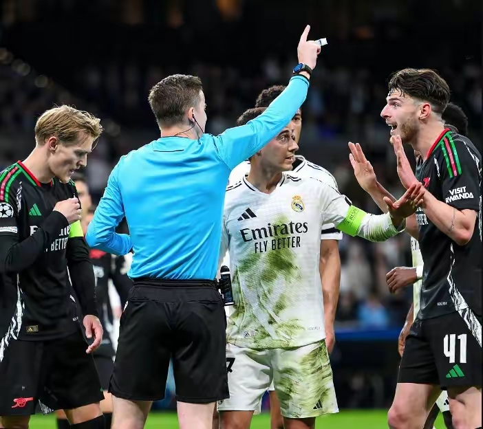 包含巴西碾压阿森纳，特尔施特根一己之力扛起全队的词条