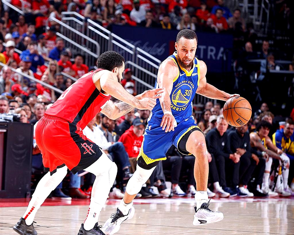 关于热火横扫马刺,武切维奇统治全场的信息 关于热火横扫马刺,武切维奇统治全场的信息