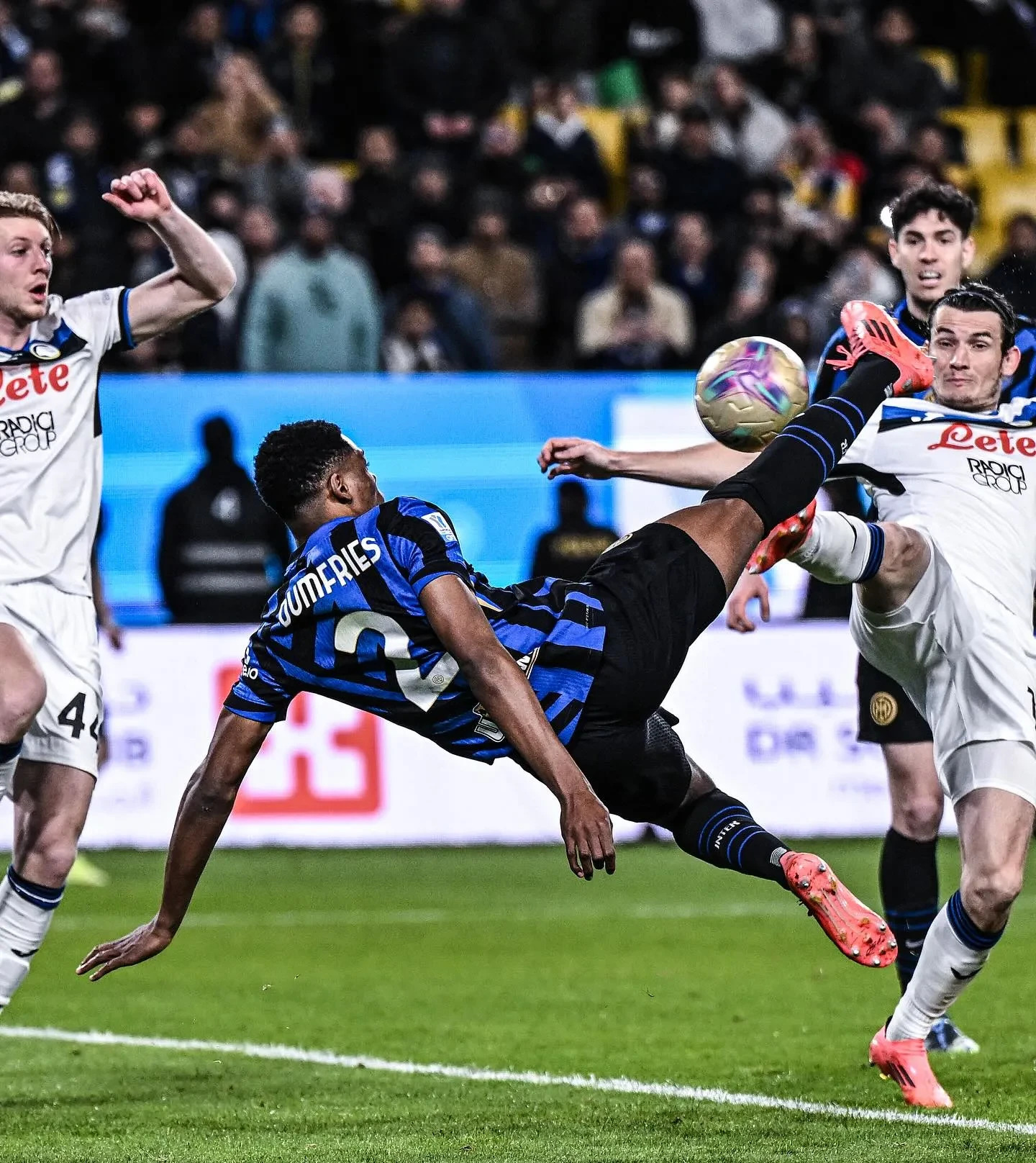 AC米兰鏖战巴黎,福登状态火热 AC米兰鏖战巴黎,福登状态火热